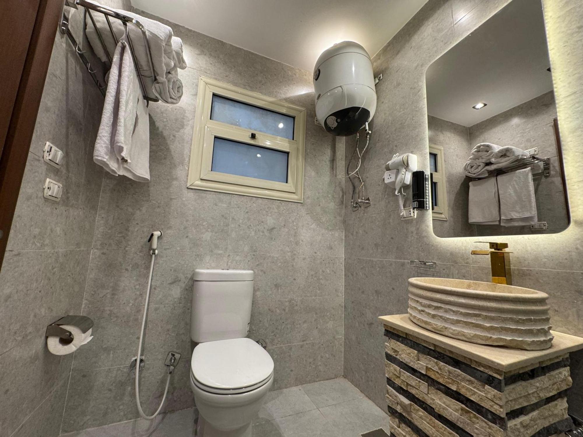 New White Pyramids Inn Ghatati Luaran gambar
