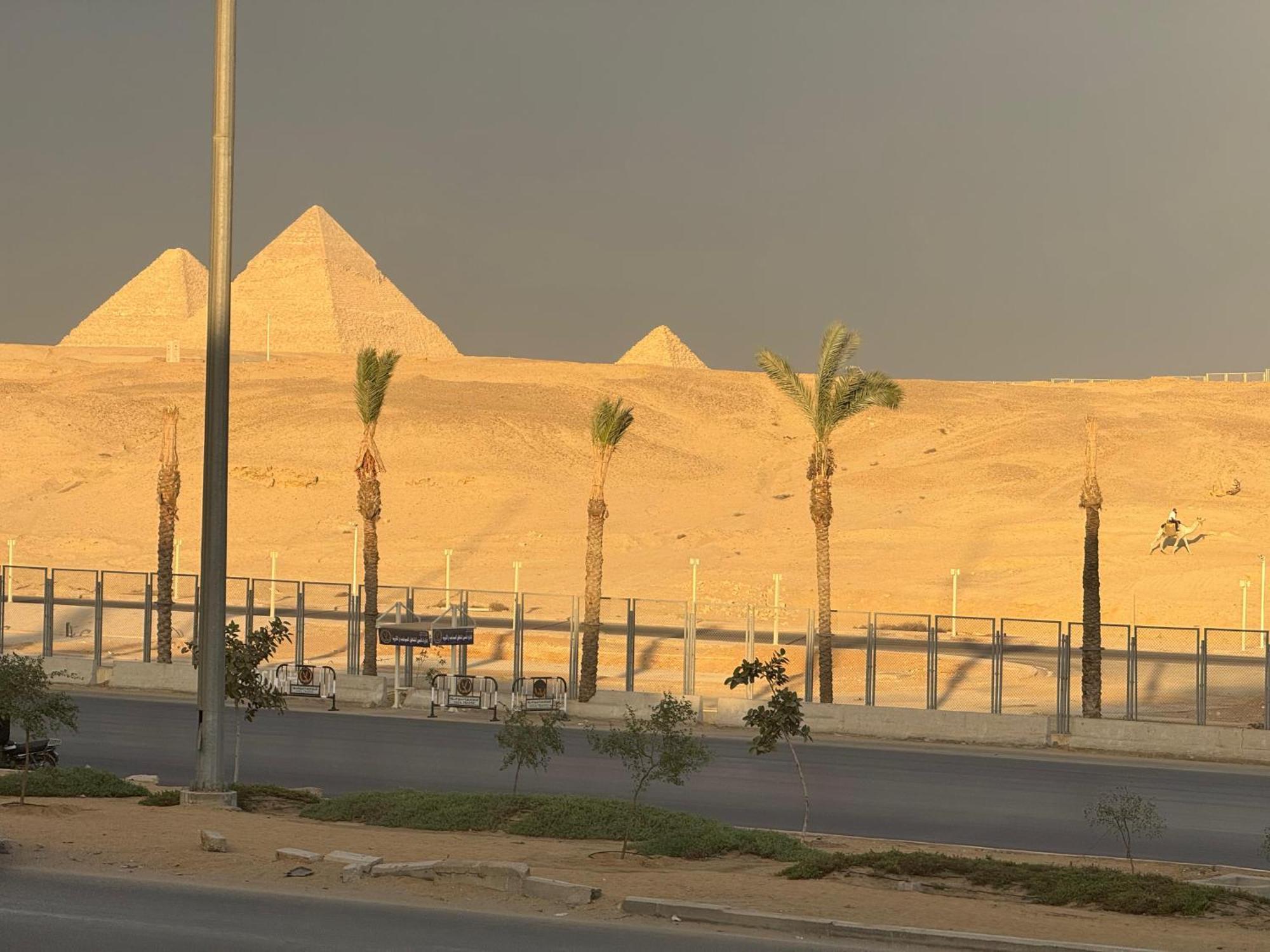 New White Pyramids Inn Ghatati Luaran gambar