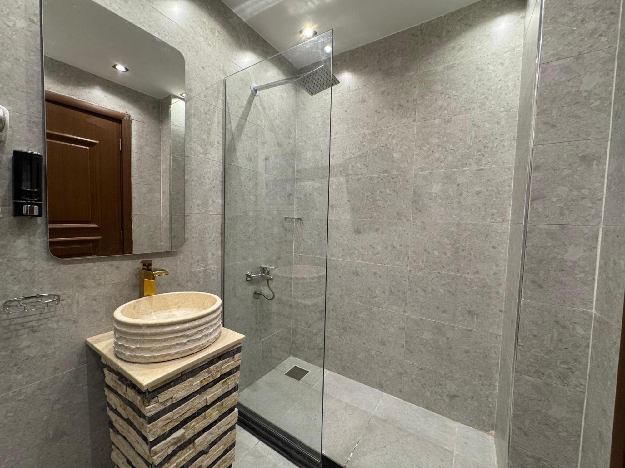 New White Pyramids Inn Ghatati Luaran gambar