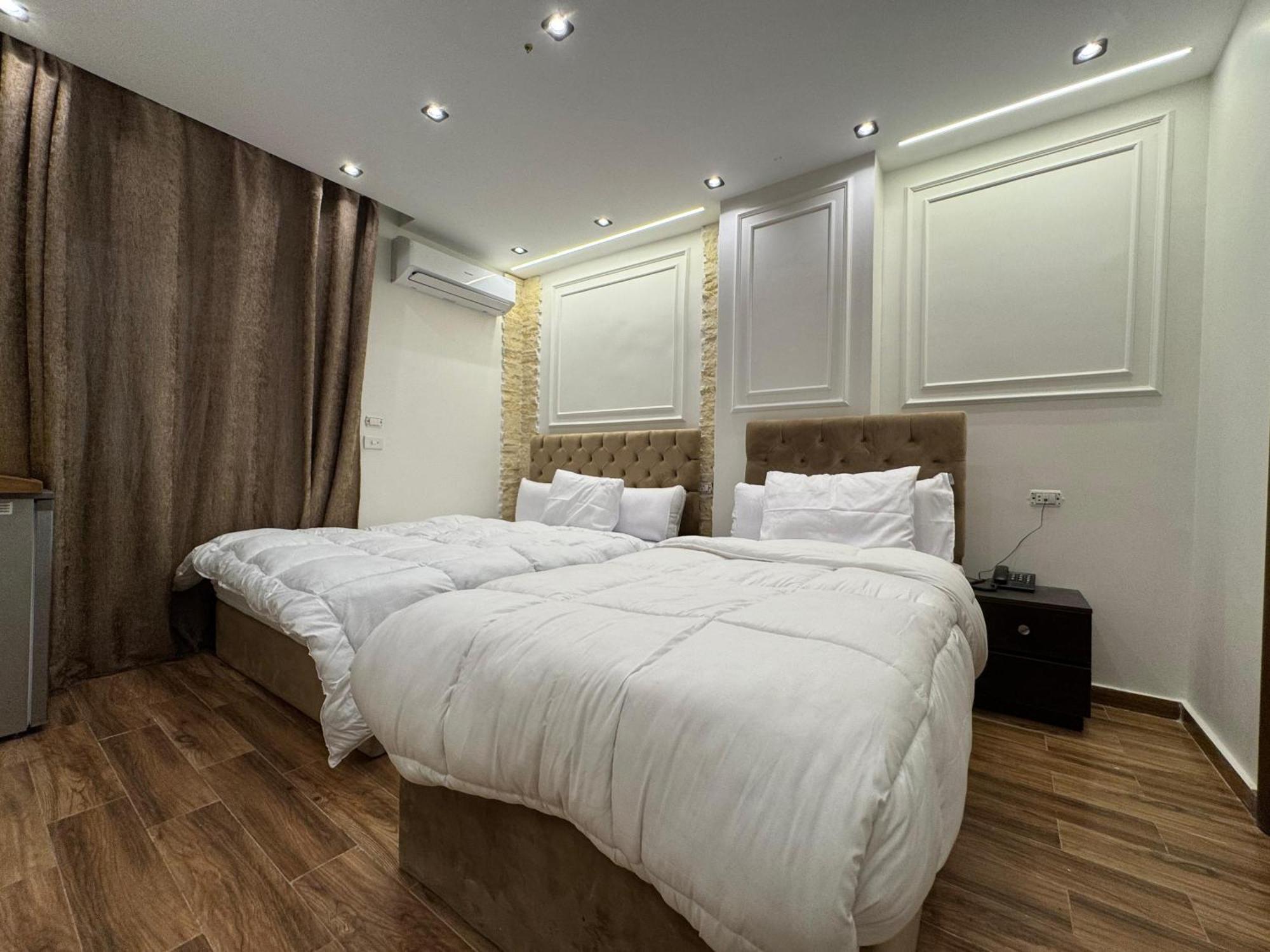New White Pyramids Inn Ghatati Luaran gambar