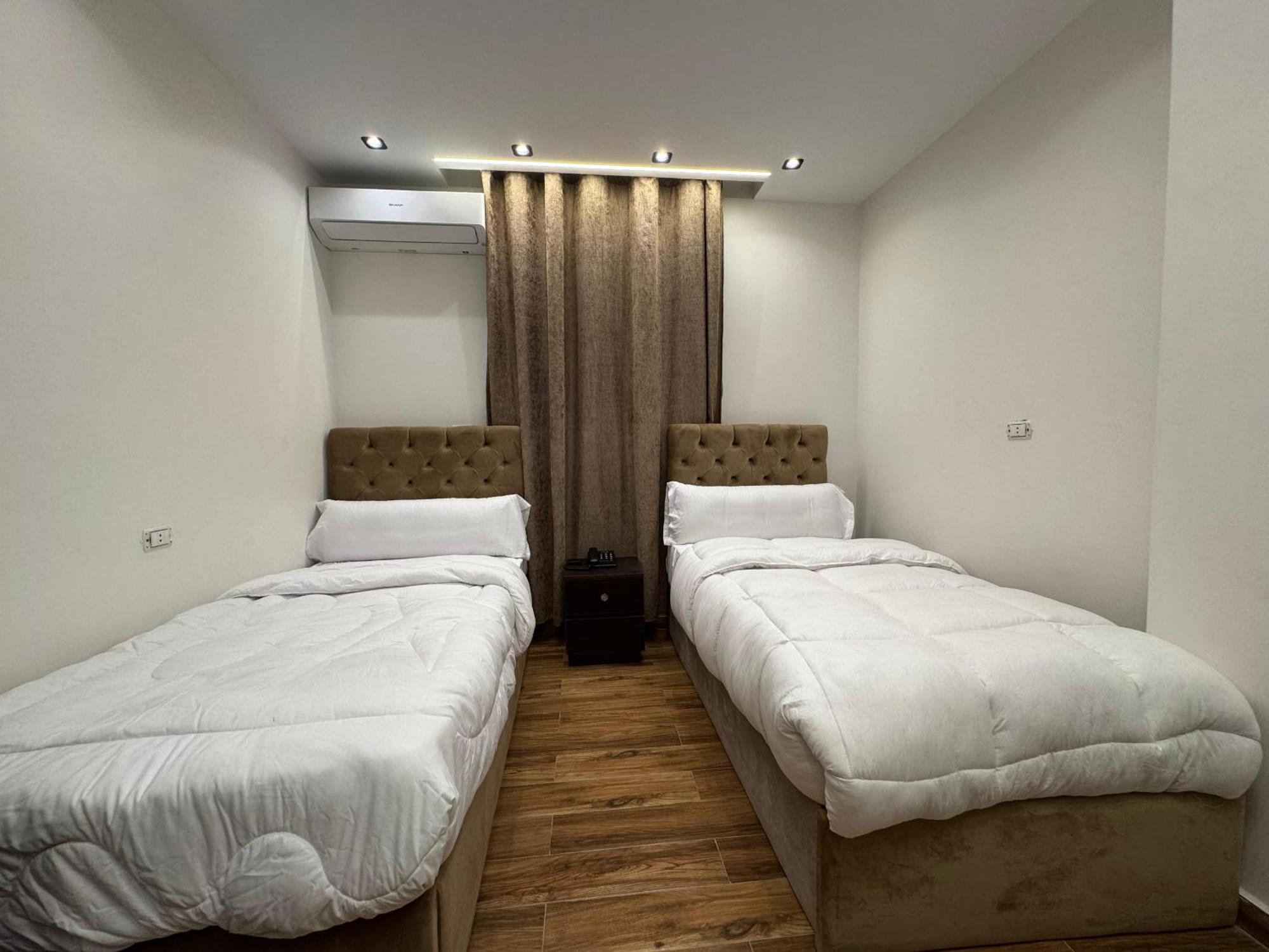 New White Pyramids Inn Ghatati Luaran gambar