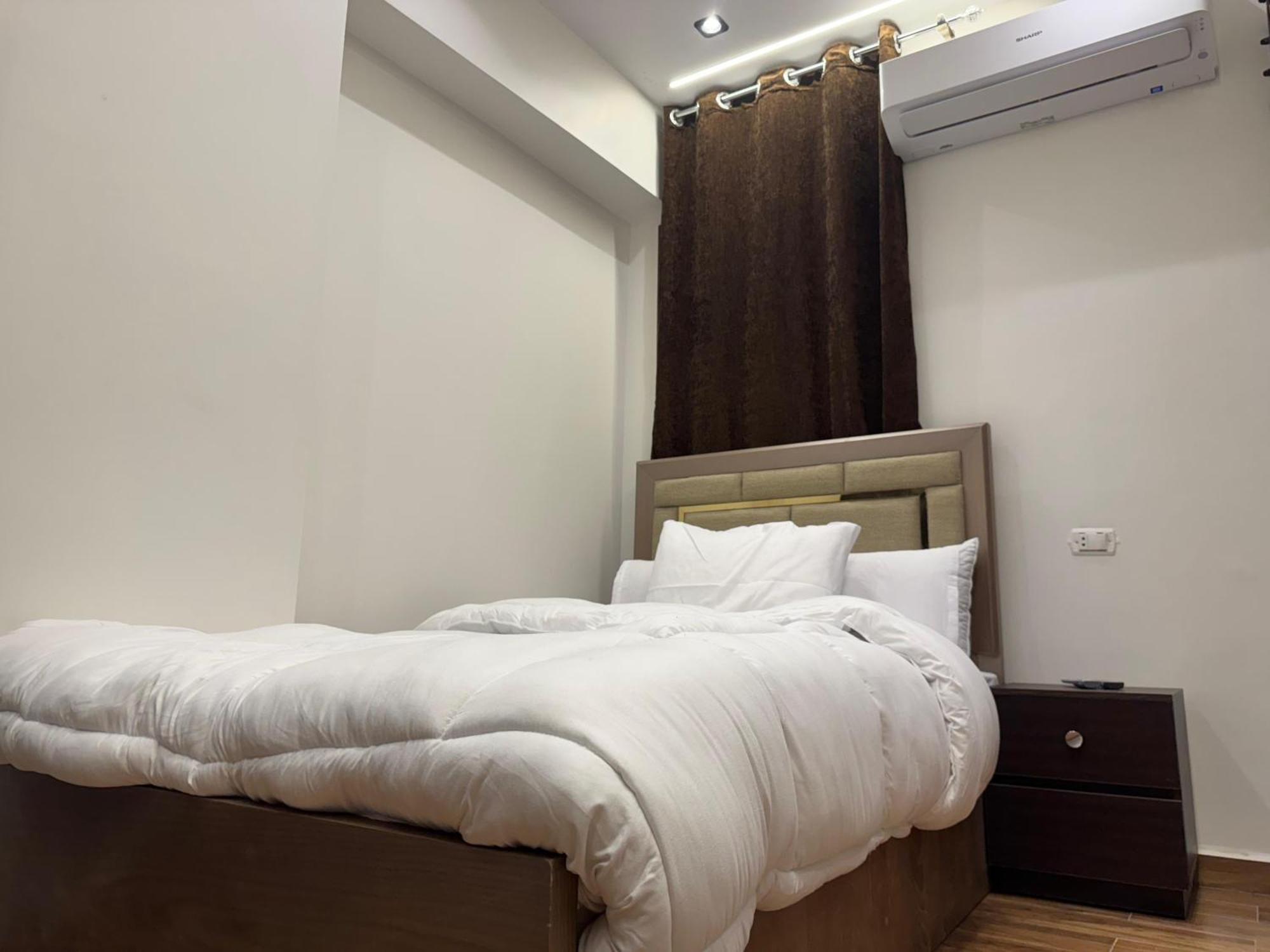 New White Pyramids Inn Ghatati Luaran gambar