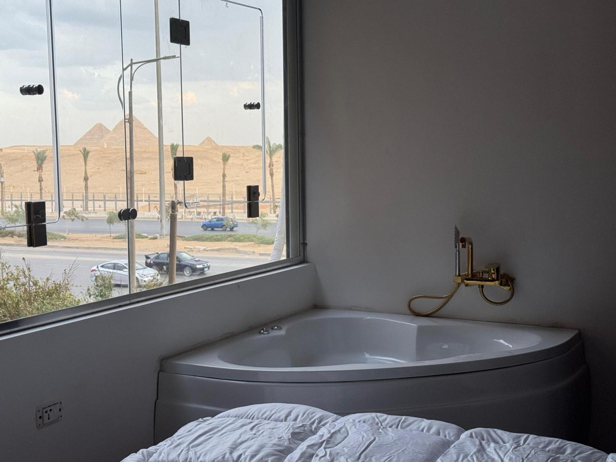 New White Pyramids Inn Ghatati Luaran gambar