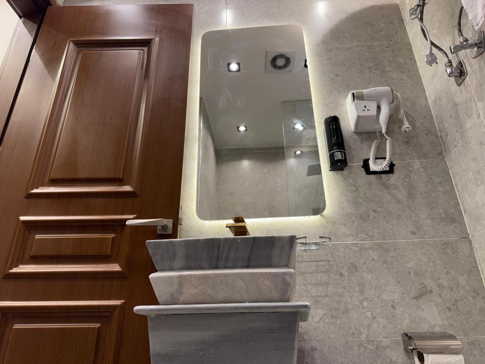 New White Pyramids Inn Ghatati Luaran gambar